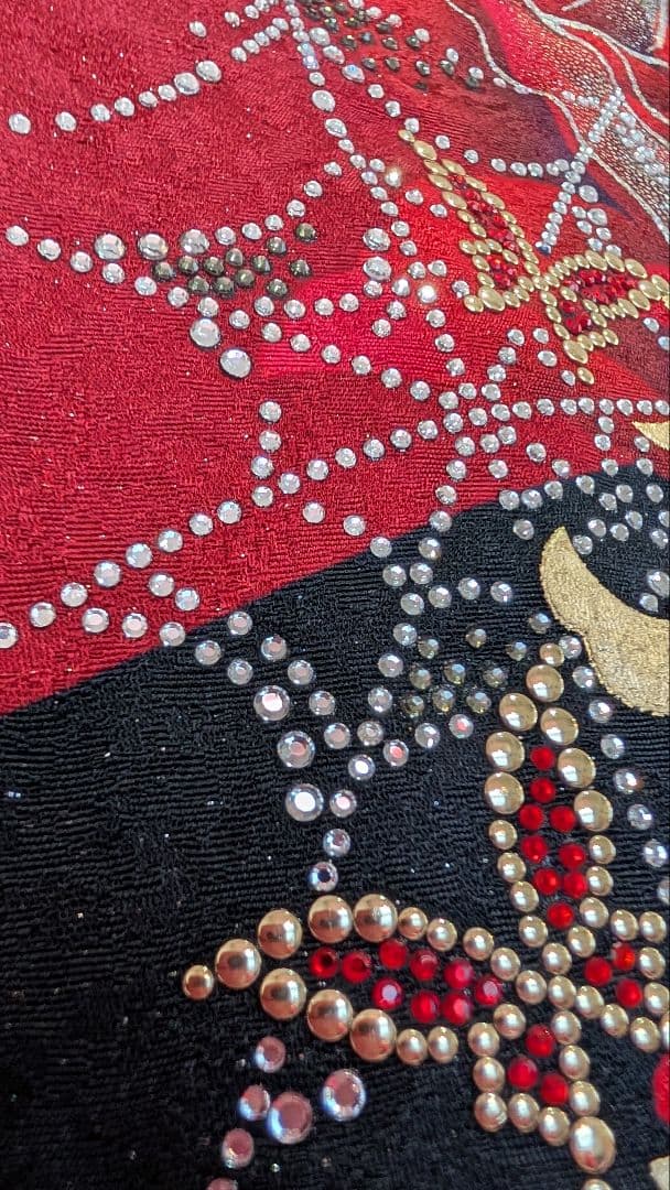 超美品•現代柄】赤・黒・金 バラ模様の 振袖＆袋帯のセット♪162cm