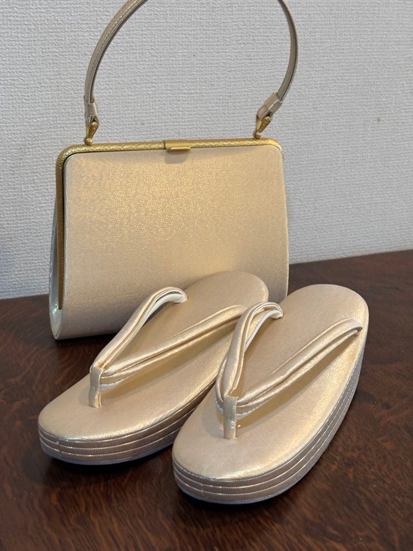 礼装用　佐賀錦の草履バッグセット　シャンパンゴールド　Mサイズ 草履バッグセット 礼装用 佐賀錦風 金色系M/Lサイズ 訪問着や色無地