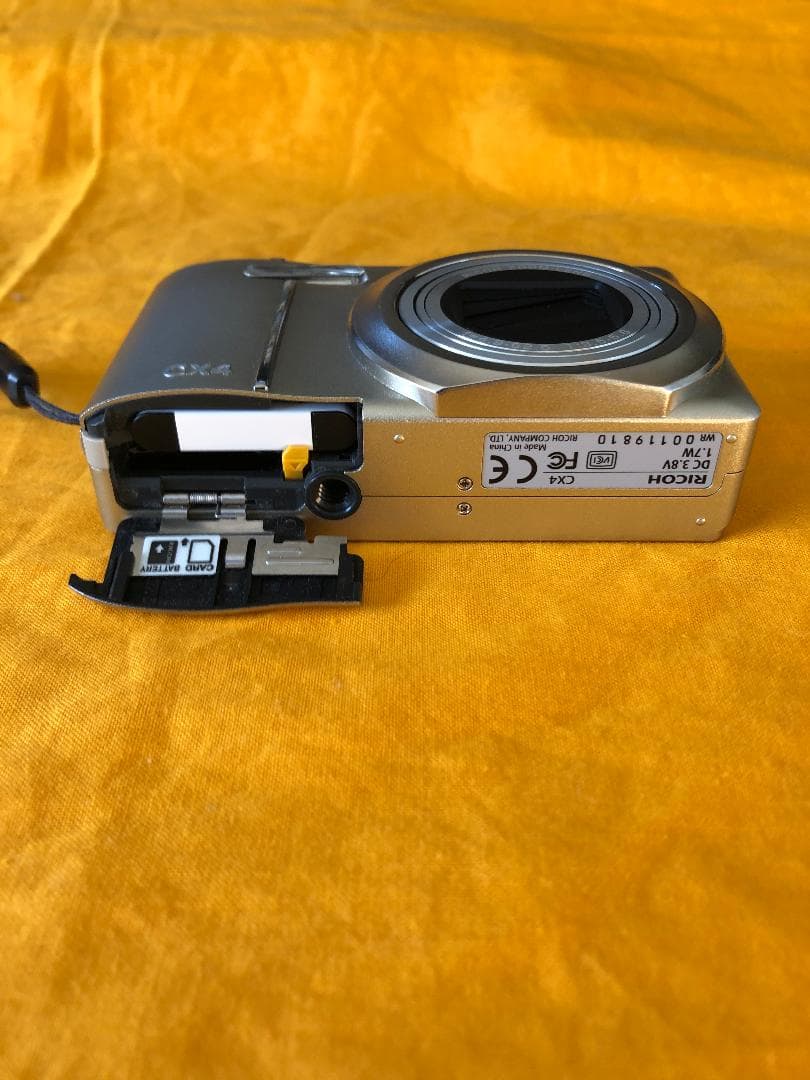 RICOH CX4 - メルカリ