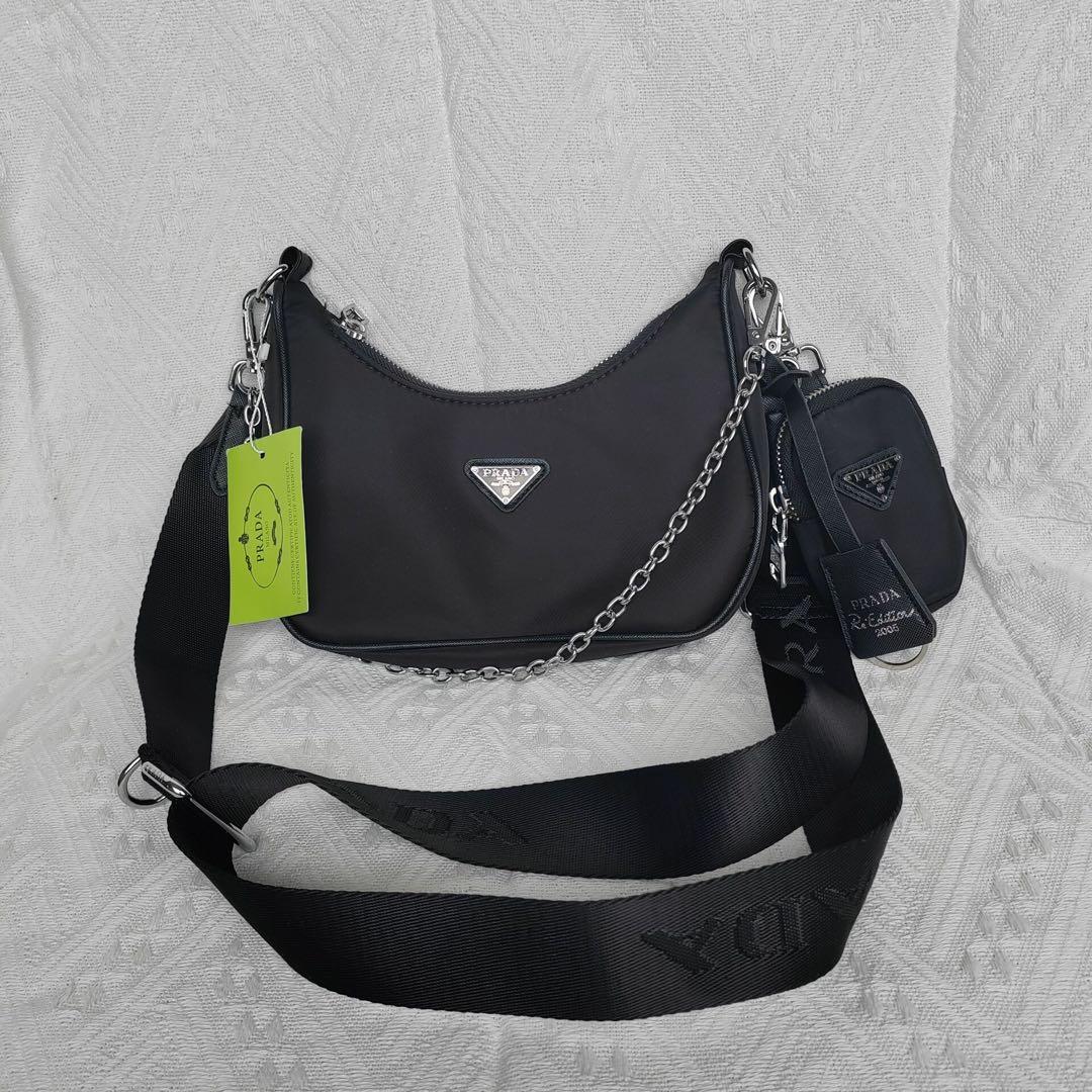 プラダ ノベルティ ショルダーバッグ - メルカリ