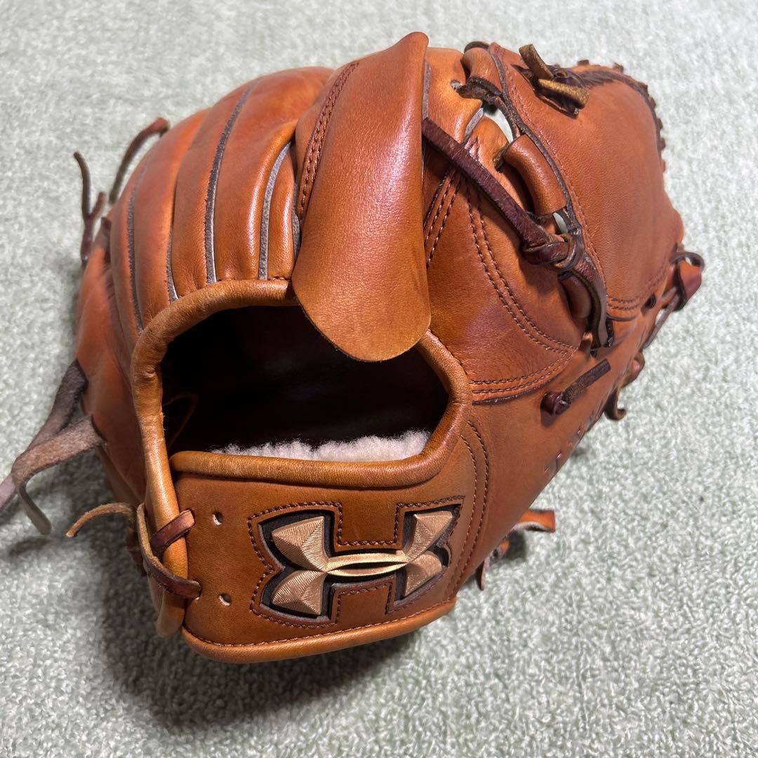 アンダーアーマー　硬式ピッチャー用グラブ　型番QBB0083 アンダーアーマー 硬式ピッチャー用グラブ 型番QBB0083 - グローブ