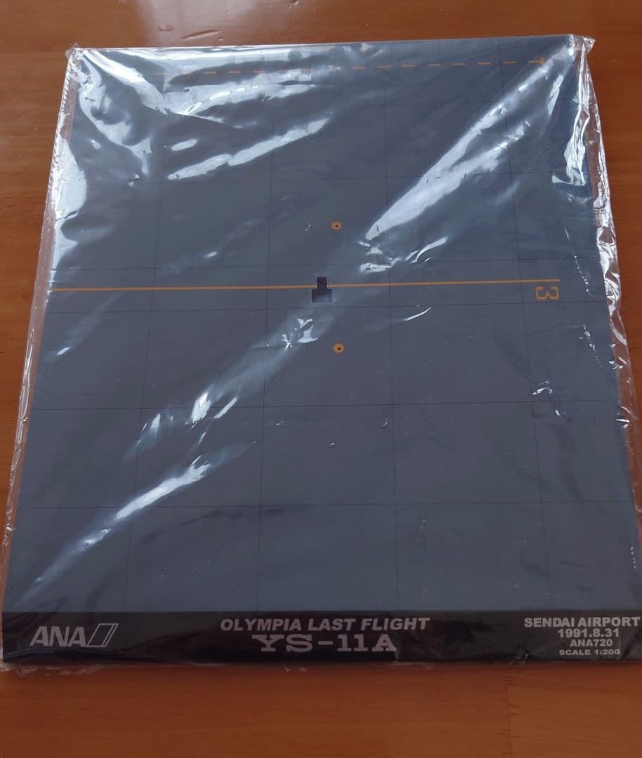 全日空商事ANA YS-11A 1:200 スケールモデル - メルカリ