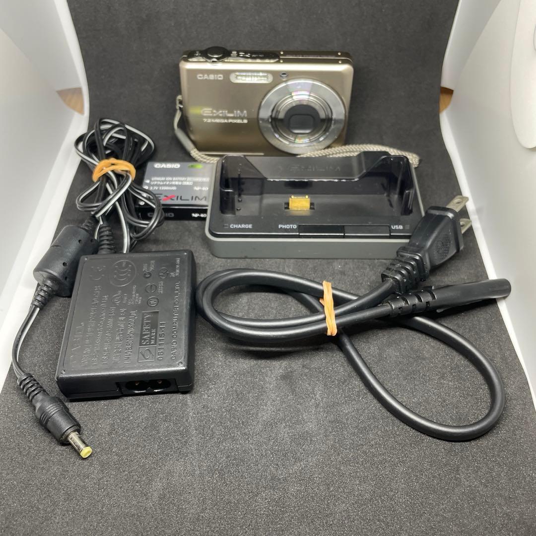 カシオ デジカメ EXILIM EX-Z700 - メルカリ