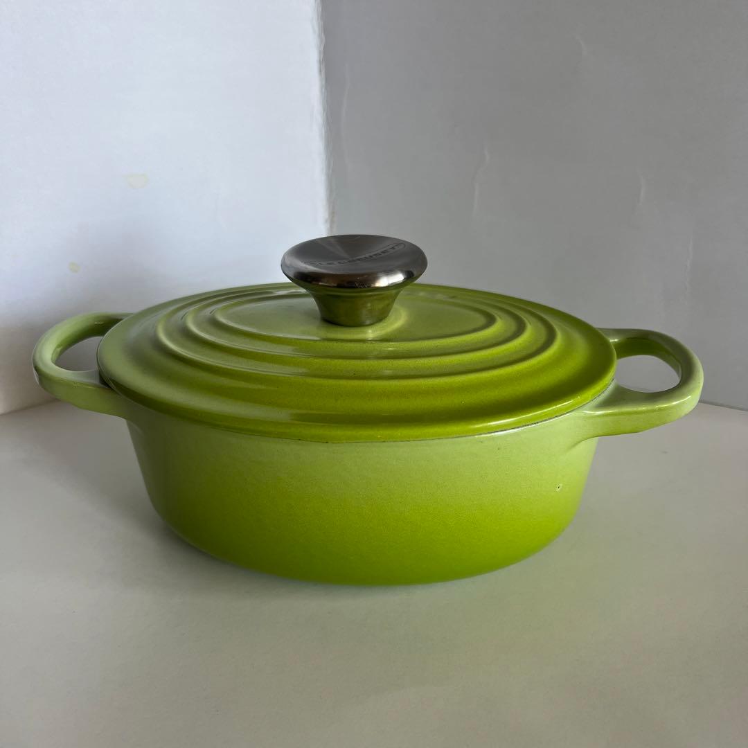 レア　ル.クルーゼ　ピスタチオ楕円17 オーバル Le Creuset（ル・クルーゼ） 食器 オーバル・サービング・ボール