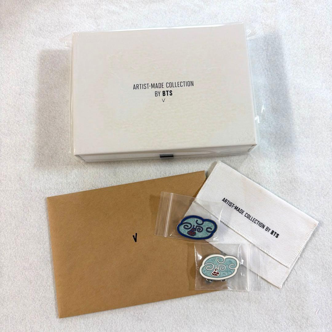 BTS アーティストメイド ブローチ CLOUD DROPSテテ テヒョン - メルカリ