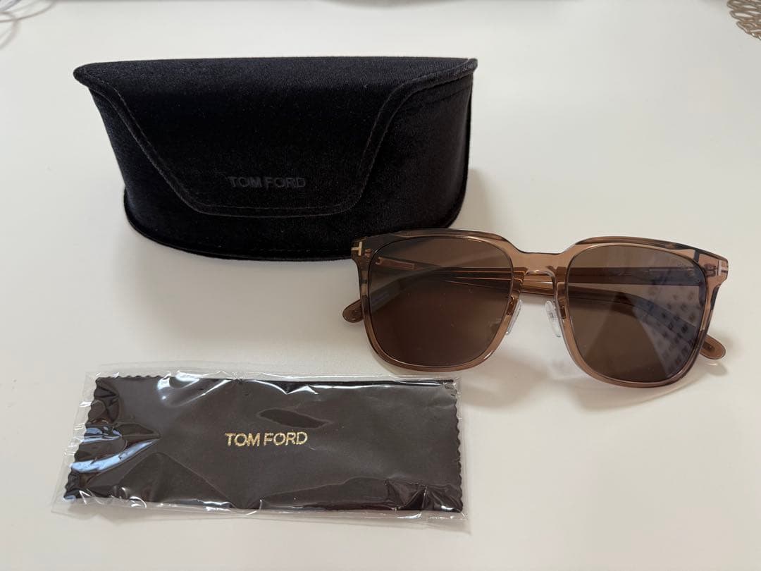 TOM FORD ブラウン スクエア サングラス Tom Ford Mason Smoke Gradient Rectangular Men's Sunglasses FT0445