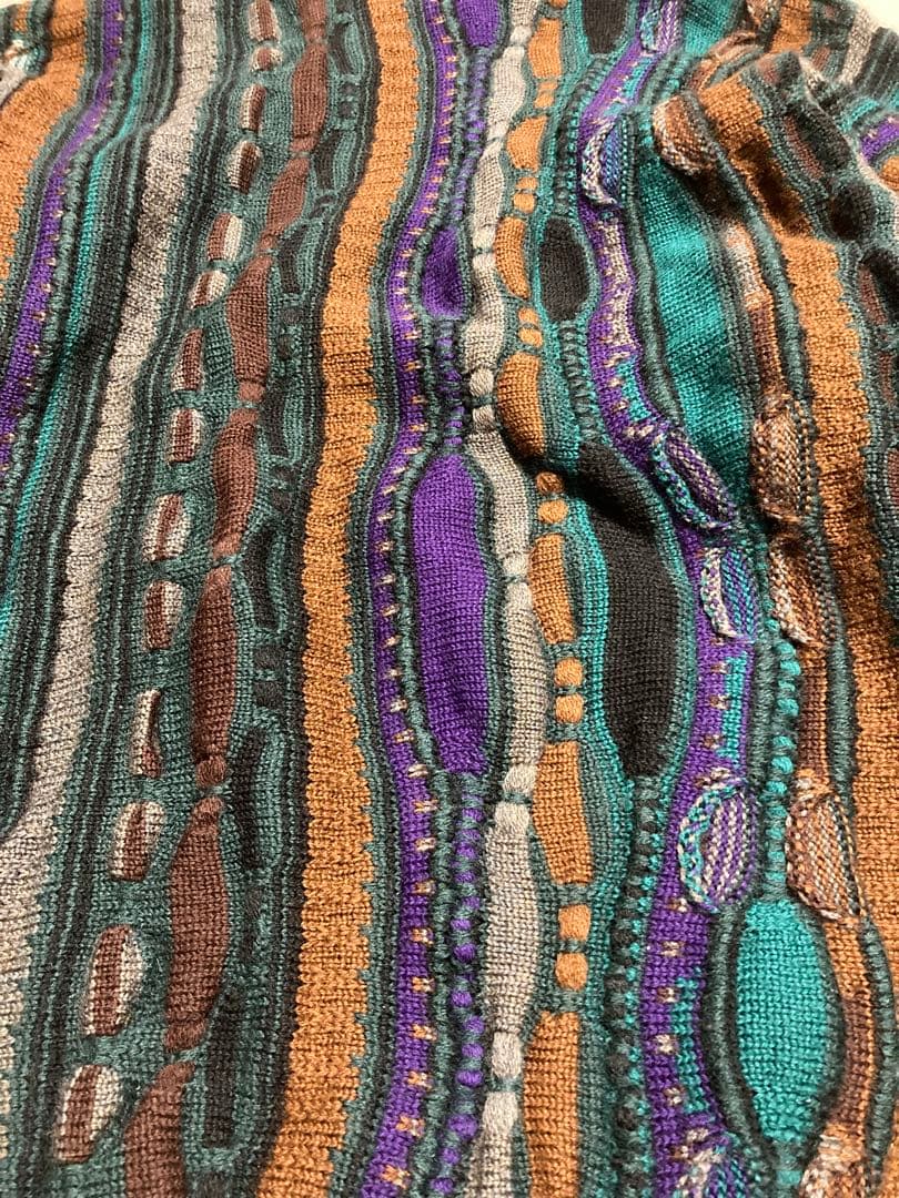 即完売 coogi クージー 3Dニット マルチカラー 総柄 ボタン取れ - メルカリ