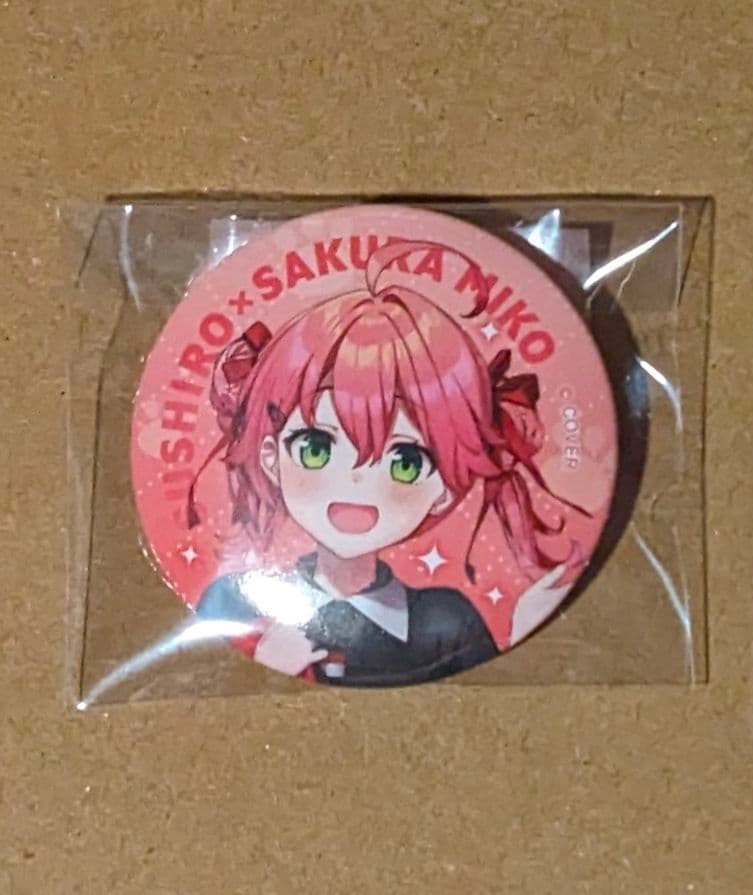 スシロー × さくらみこ コラボ 缶バッジ - メルカリ