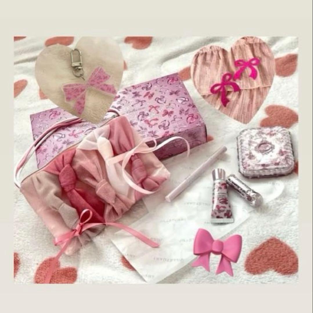 ジルスチュアート　クリスマスコフレ　2025リボンファッションショーコレクション ジルスチュアート リボンファッションショー コレクション<2025