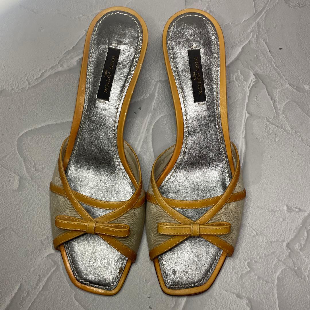 LOUIS VUITTON ミュール シルバー/ベージュ Zippy Wallet Bicolour Monogram Empreinte Leather - Wallets and