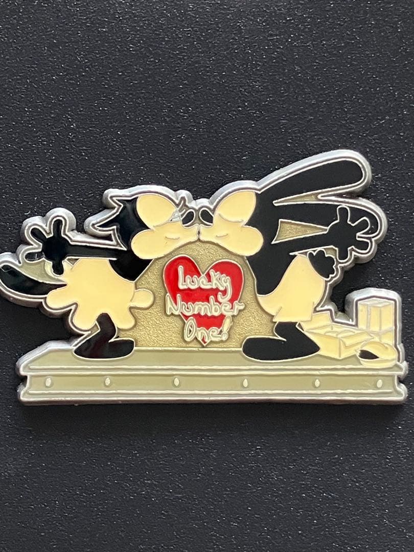 ディズニー オズワルド ＆ オルテンシア ピンバッチ ディズニー