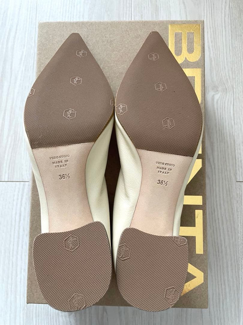 【新品未使用】BRENTA ポインテッドパンプス 23.5cm