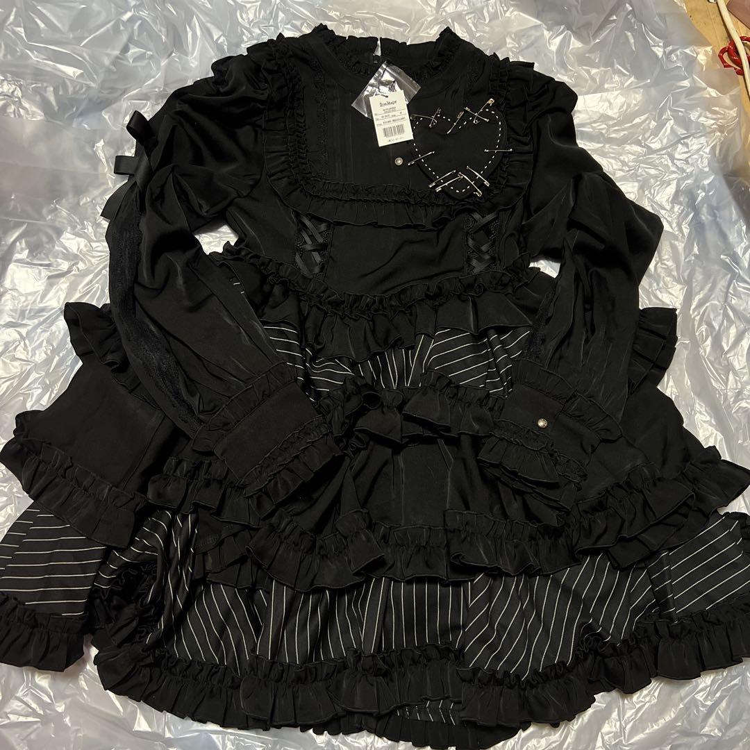 本日までの価格♡DimMoire フリルに埋もれて見る悪夢ドレス - メルカリ