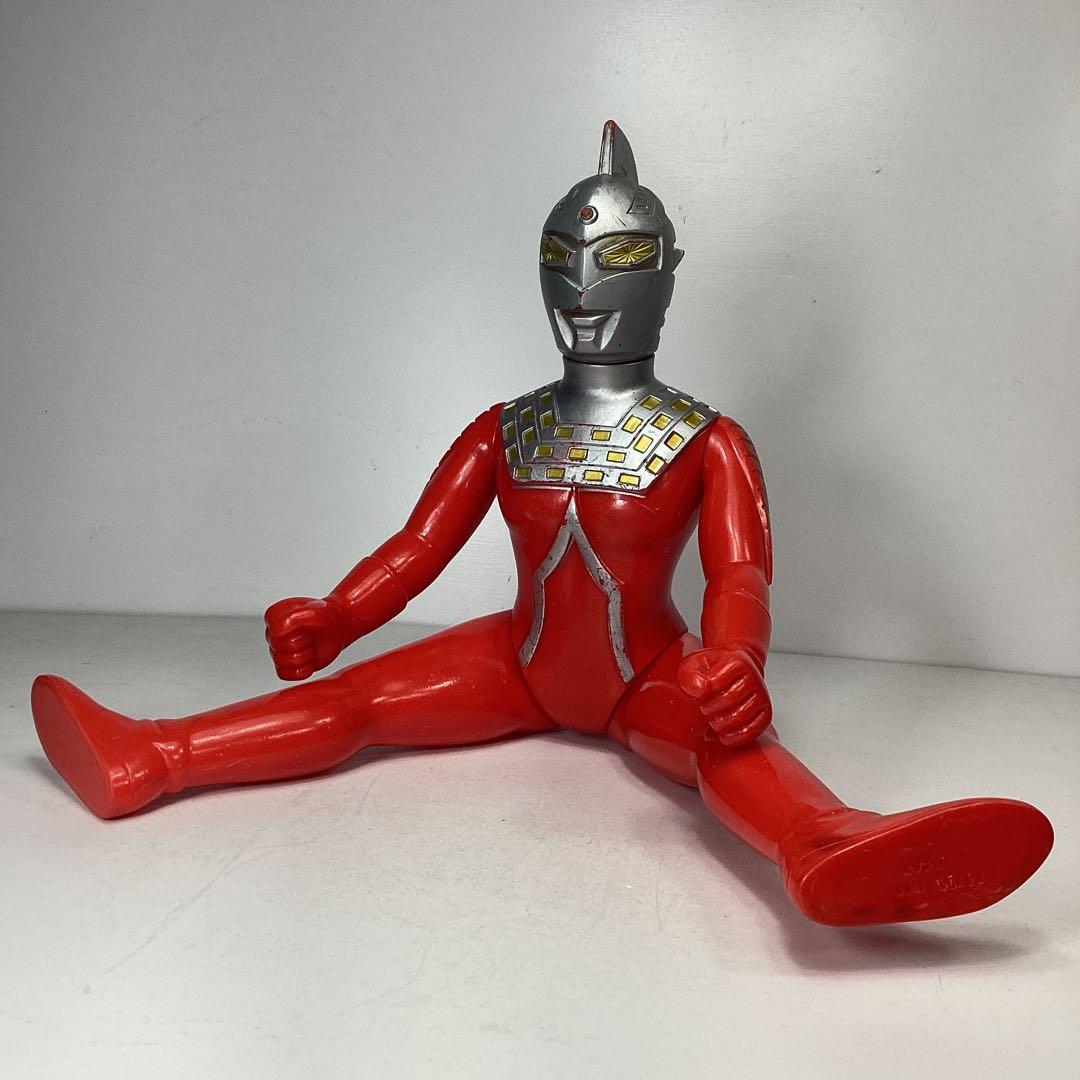 ビッグサイズウルトラセブン 1988 JAPAN 30㎝ 硬質ソフビ - メルカリ