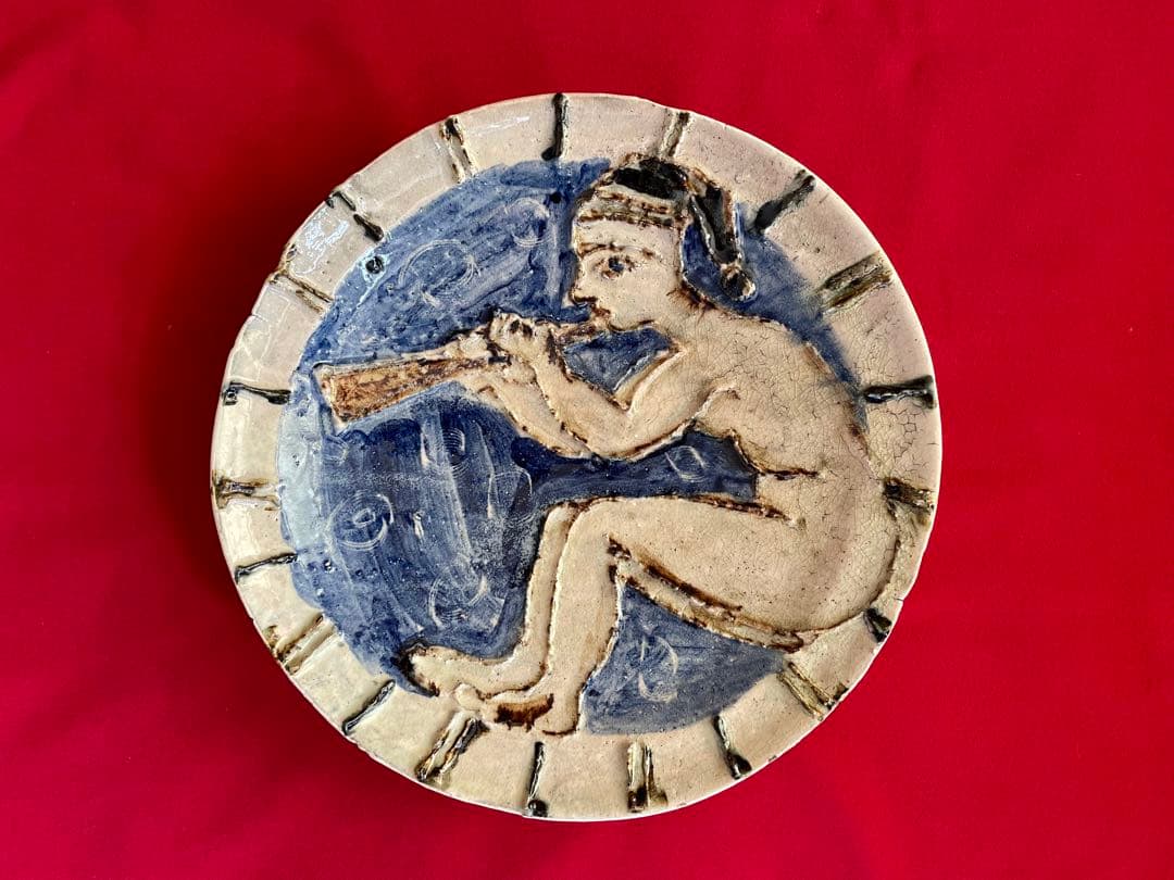 川喜田半泥子 大皿 二代半泥子(川喜田敦)甲書大皿 喇叭を吹く童子 伊藤