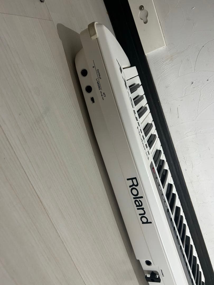 Roland AX-Synth シンセサイザー ショルキー 49鍵 ローランド - メルカリ