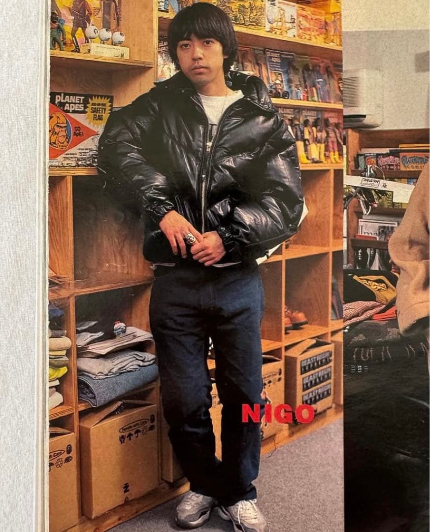 90s A Bathing Ape レザー ダウン 最初期 NIGO着用 - メルカリ