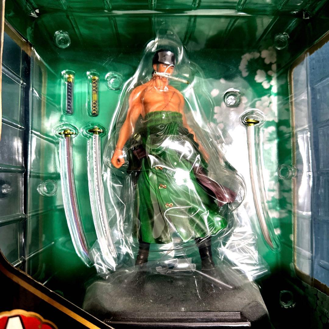 一番くじ ゾロフィギュア 覇気・武装色ver - メルカリ