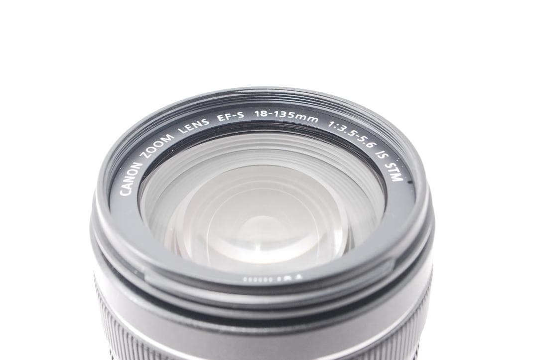 ✨極上品✨Canon EF-S 18-135mm F3.5-5.6 IS STM