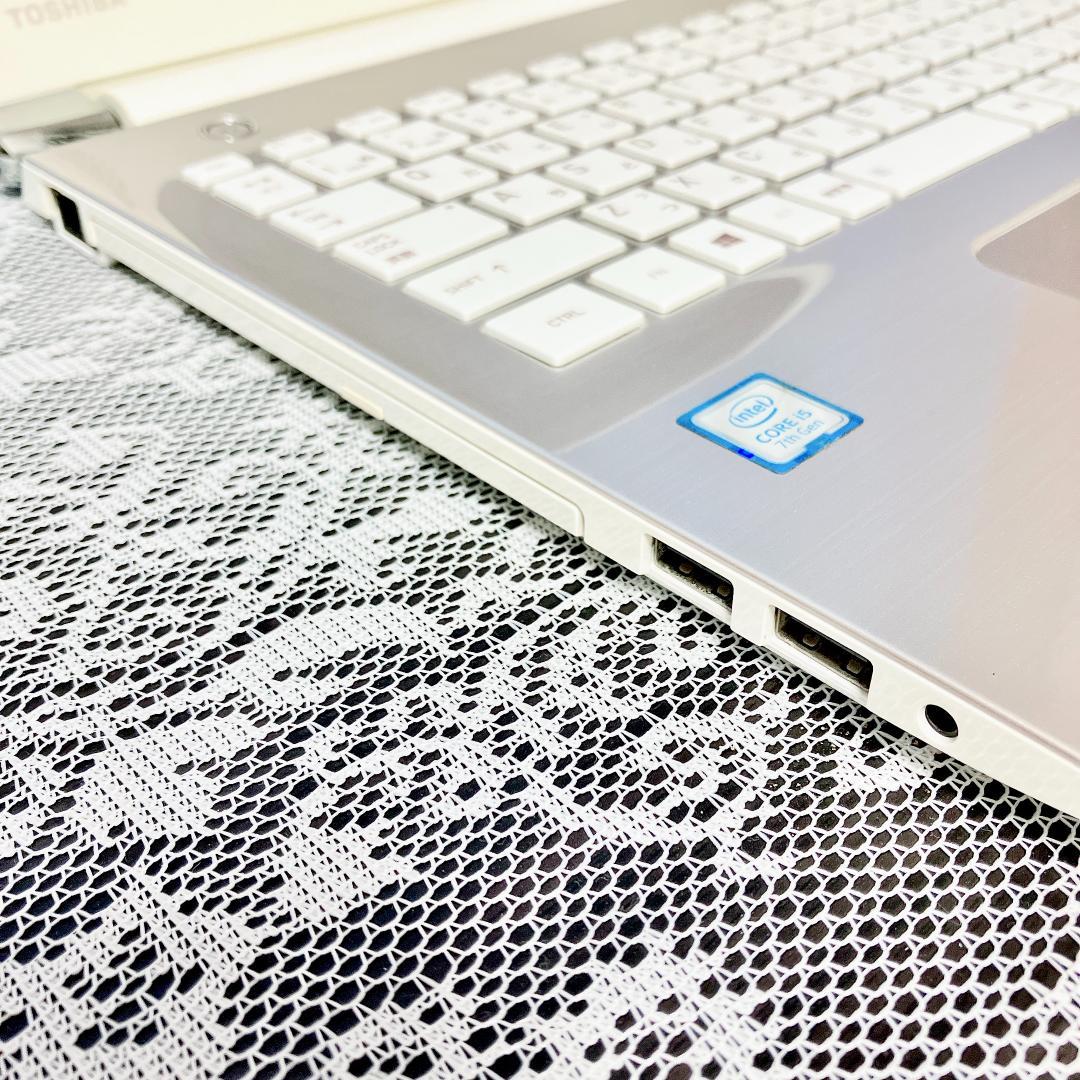 薄型軽量❣東芝ノートパソコン Win11 core-i5 SSD カメラ付き✨ - メルカリ