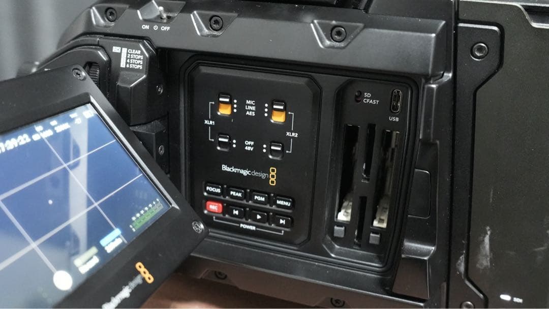 Blackmagic URSA Mini Pro 4.6K EF 本体