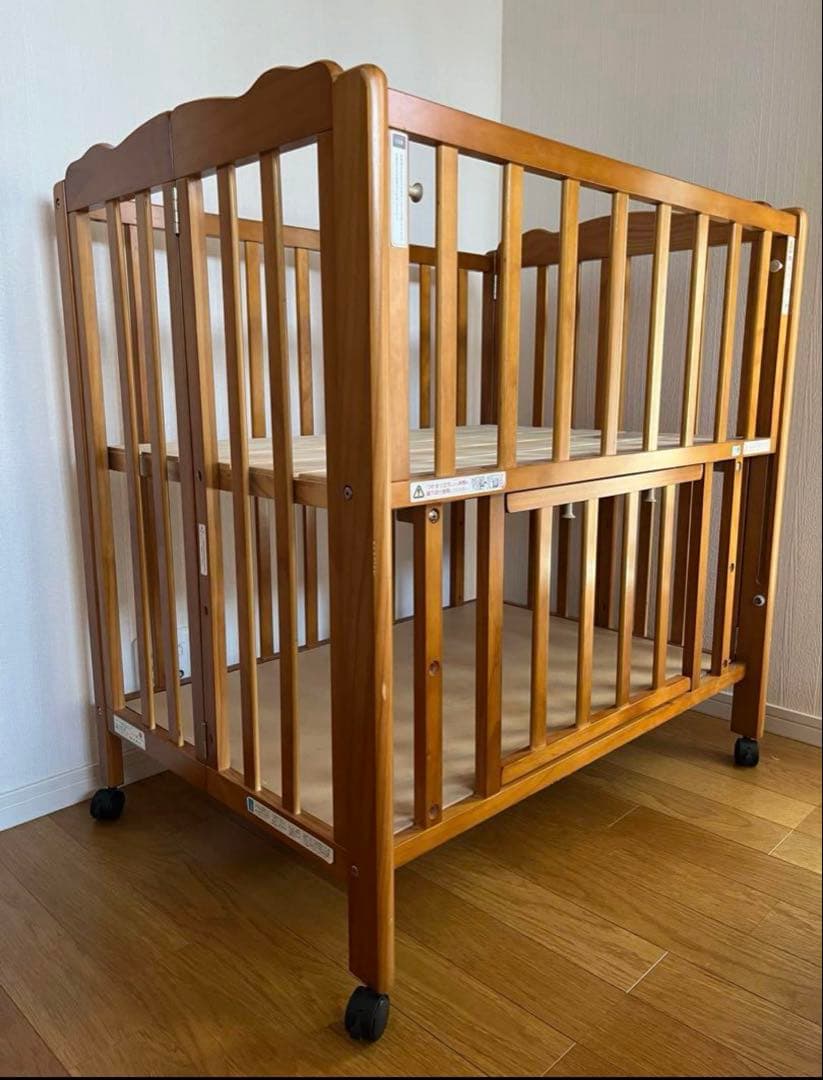 ☆除菌清掃済☆大和屋 パタン 折りたたみミニベビーベッド すのこ