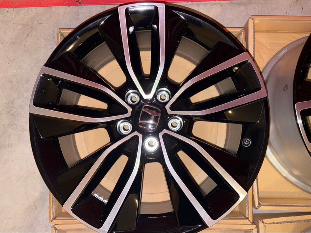 【未使用】ヴェゼル e:HEV 純正18×7.5J +55 5H ホイール4本