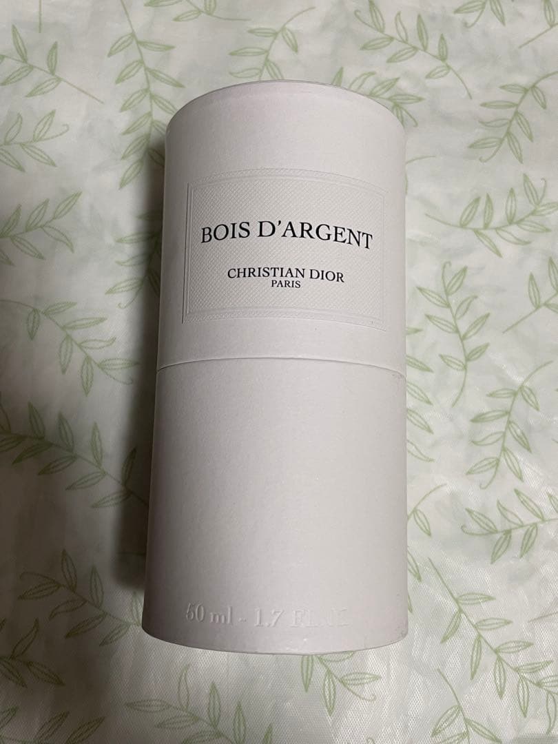 メゾンクリスチャンディオール　ボアダルジャン 50ml メゾンクリスチャンディオール「ボア ダルジャン」はどんな匂い？似て
