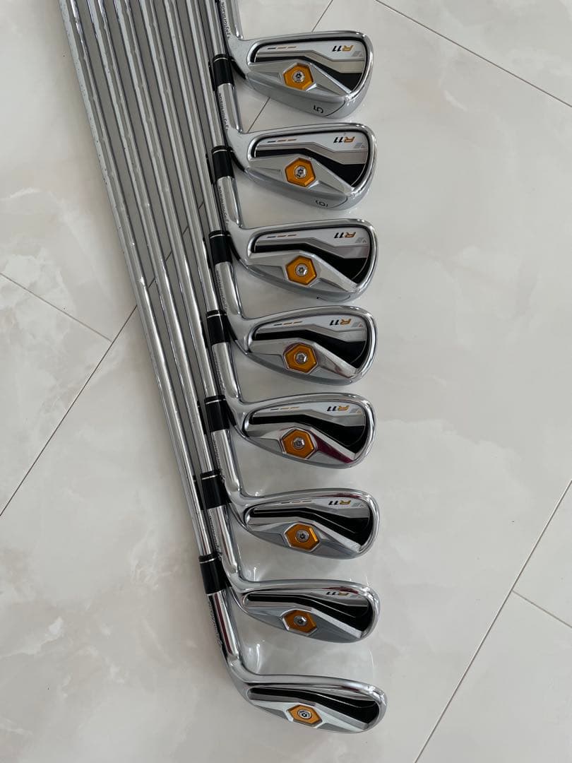 テーラーメイド R11 アイアンセット8本組(S、A、P〜5番) - メルカリ
