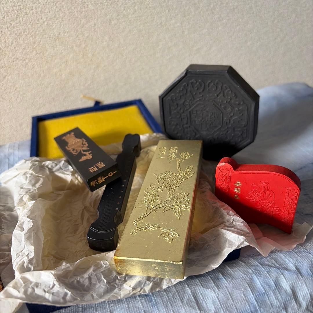 墨 唐墨 朱墨 中国 書画 習字 硯 China