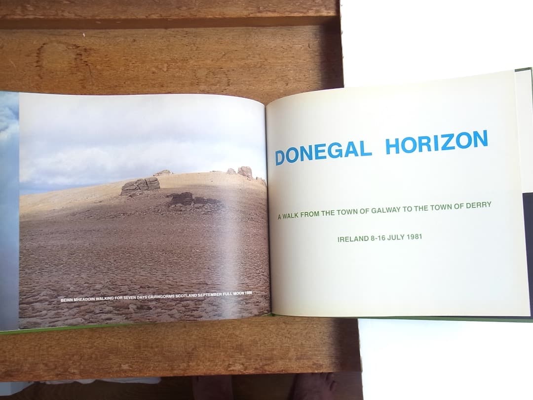 BIRD SONG /HAMISH FULTON ハミッシュフルトン（サイン本） - メルカリ