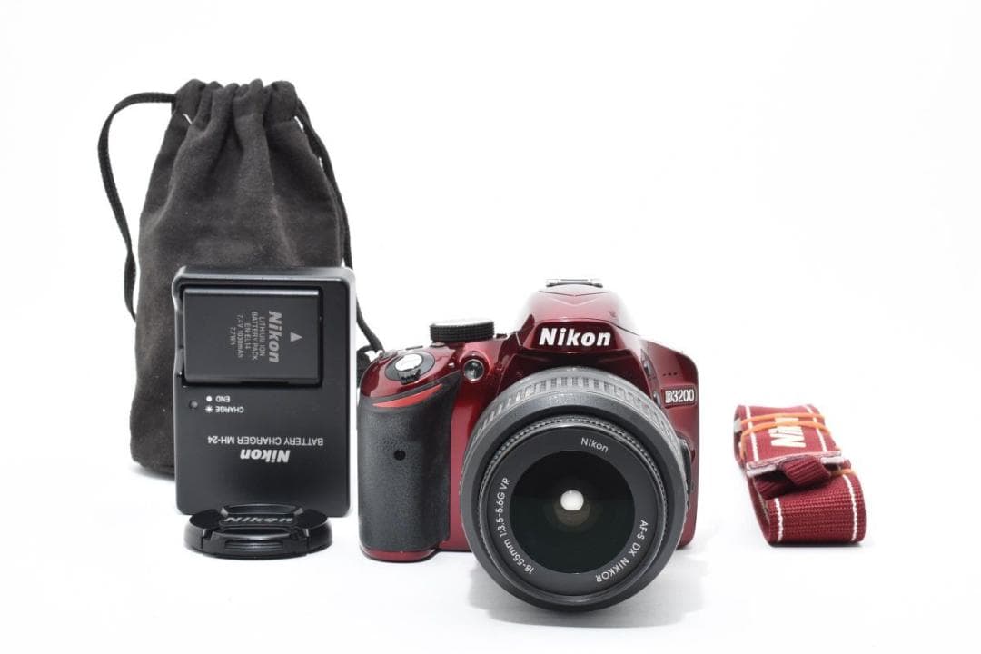 Nikon ニコン D3200 レンズキット デジタル一眼カメラ レッド ニコン（Nikon） Nikon D3200 レンズキット レッド SDカード(16GB)付き