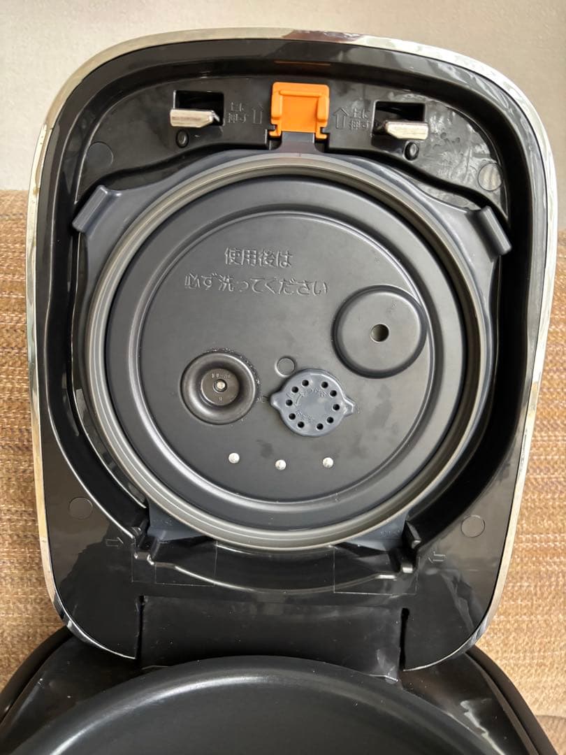 象印 NW-JA10 圧力炊飯器 1.0L ブラック　極め炊き