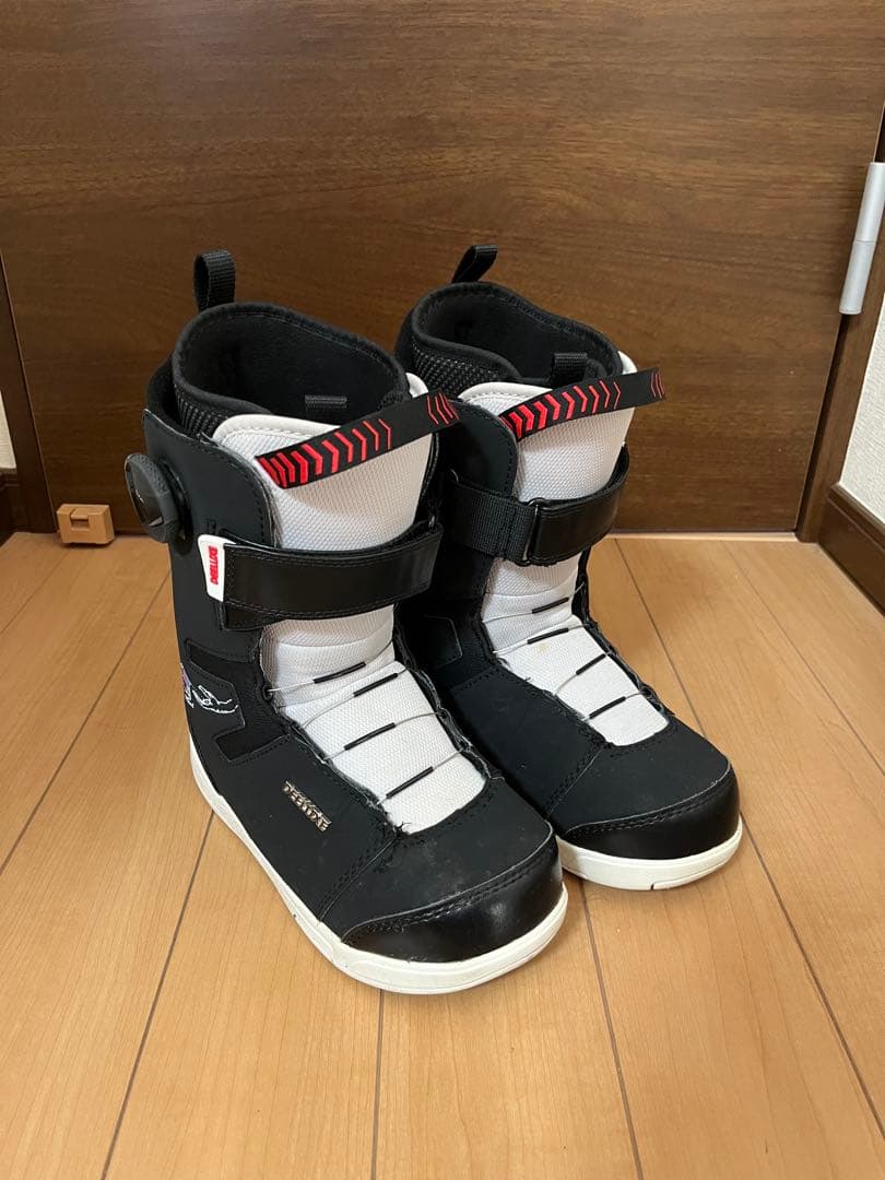 ディーラックス ラフダイヤモンド スノーボード ブーツ 22.0cm