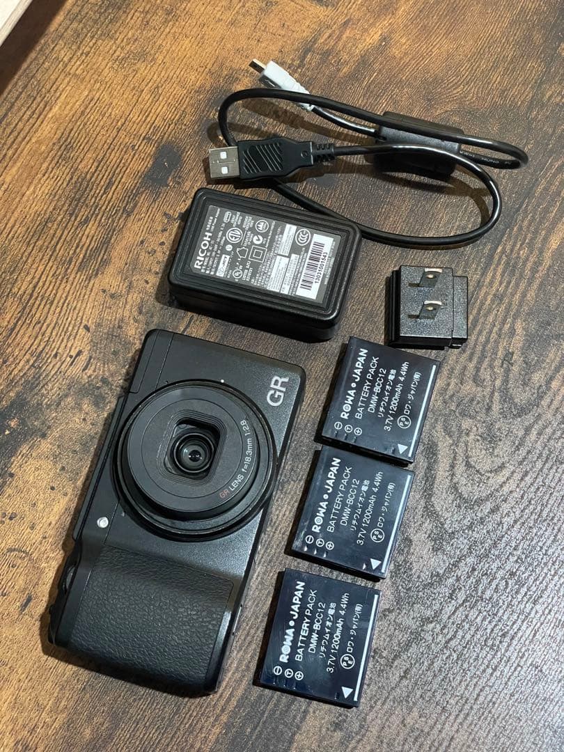 【ジャンク】Ricoh GR ii GR2 Amazon.com : Ricoh GR II Digital Camera with 3-Inch LCD (Black