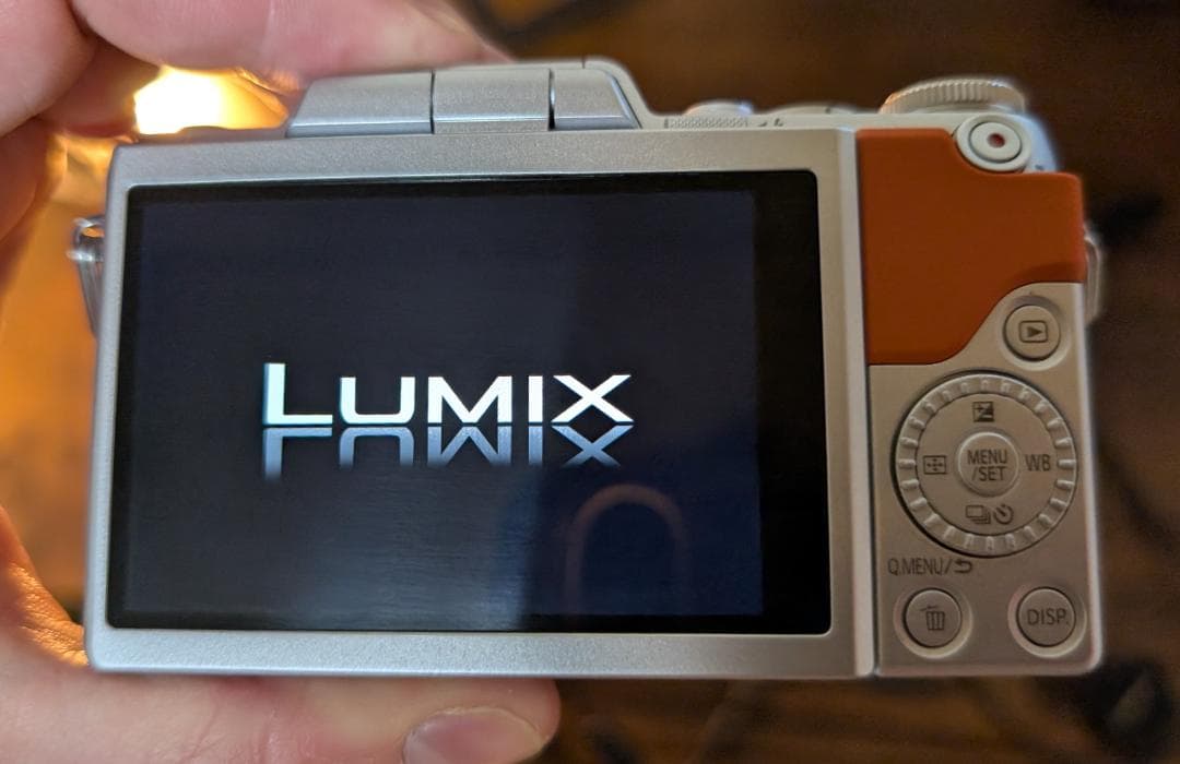 Panasonic LUMIX DMC-GF8 レンズキット 美品 ほぼ未使用 - メルカリ