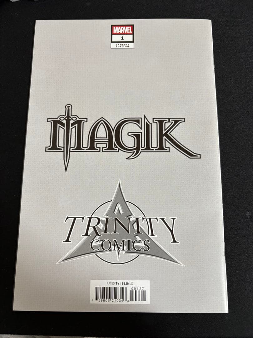 Megacon限定 Peach Momoko 桃桃子 Magik サイン付き - メルカリ