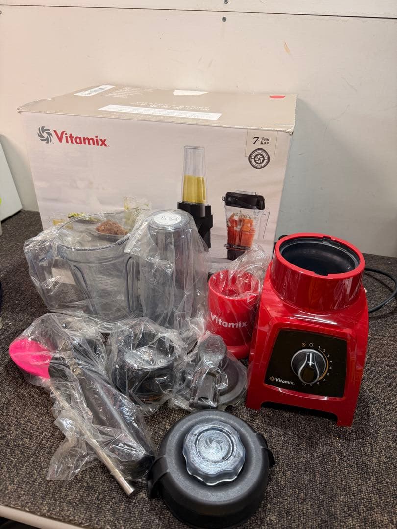 Vitamix ミキサー VM0182 レッド 付属品多数 動作確認済み 2026年最新】VM0182の人気アイテム - メルカリ