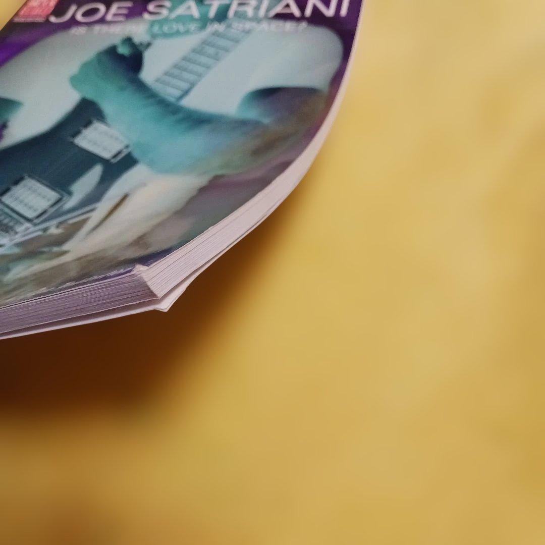 輸入楽譜JOE SATRIANI IS THERE LOVE IN SPACE？ - メルカリ