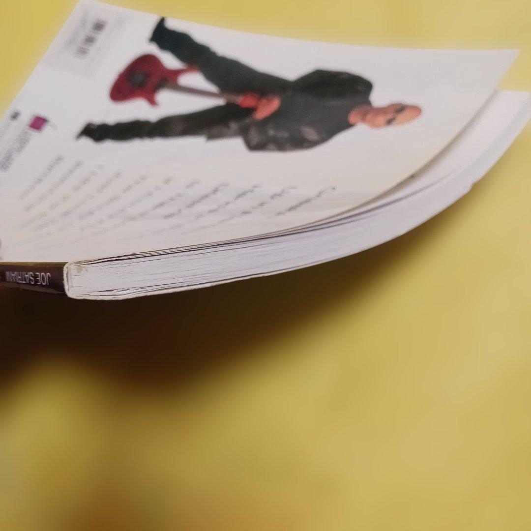 輸入楽譜JOE SATRIANI IS THERE LOVE IN SPACE？ - メルカリ