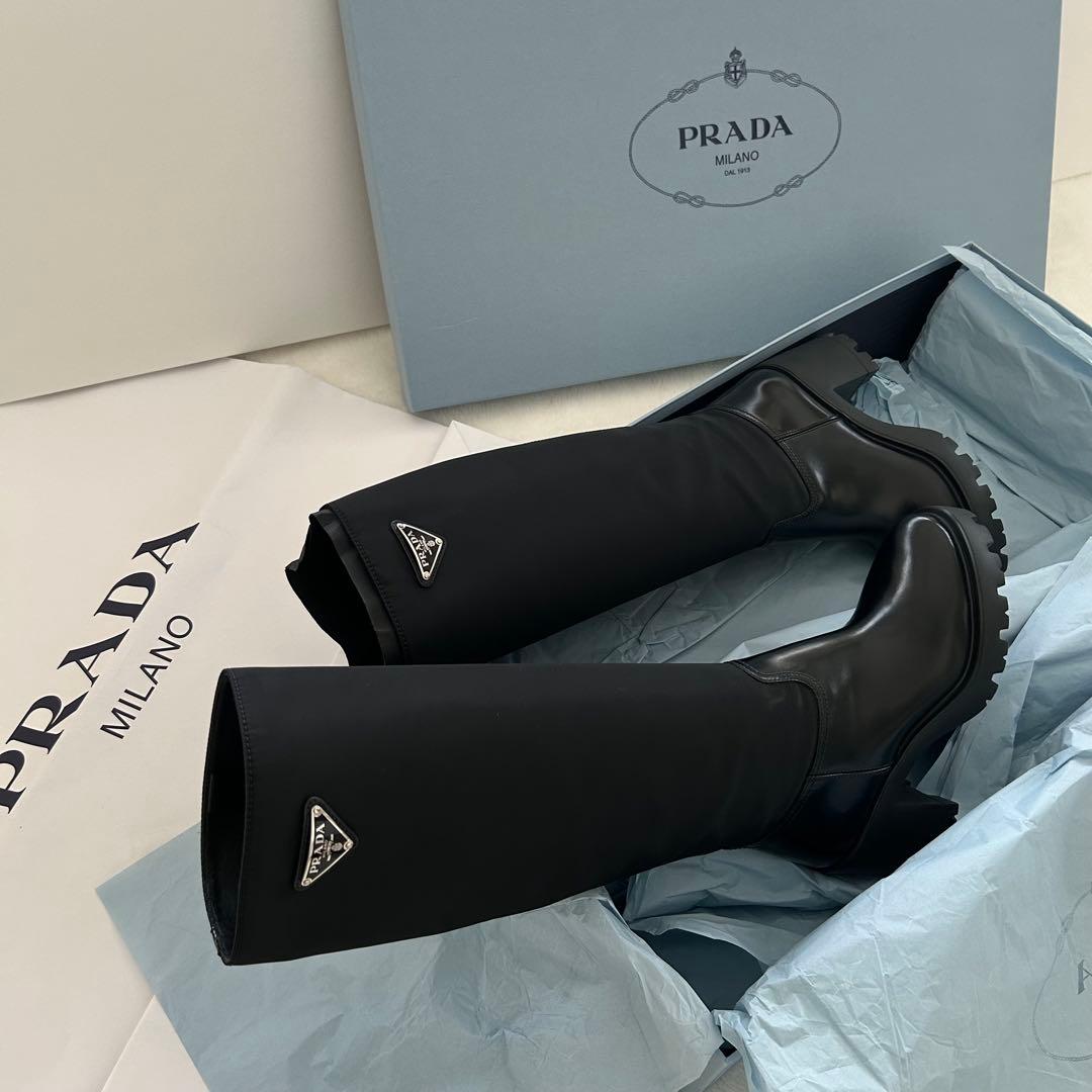PRADA プラダ　ロゴレザー　Re-Nylon リナイロン　ブーツ　新品未使用 PRADA(プラダ) RE-NYLON リナイロン トライアングルロゴプレート