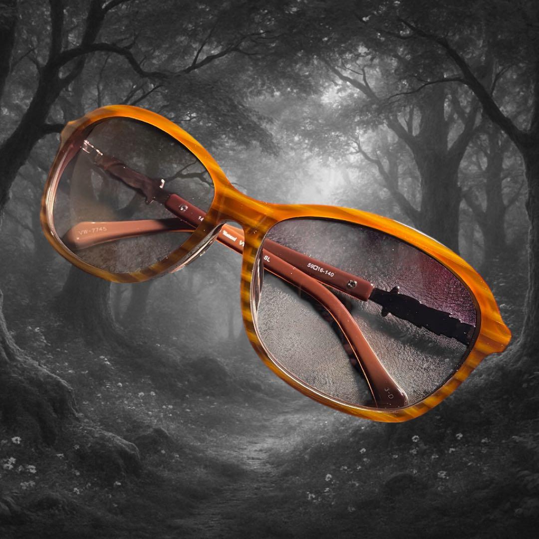 【Vivienne Westwood】 サングラス べっ甲 ケース付き ヴィヴィアン・ウエストウッド24年春夏サングラス、“繊細なパール”付き