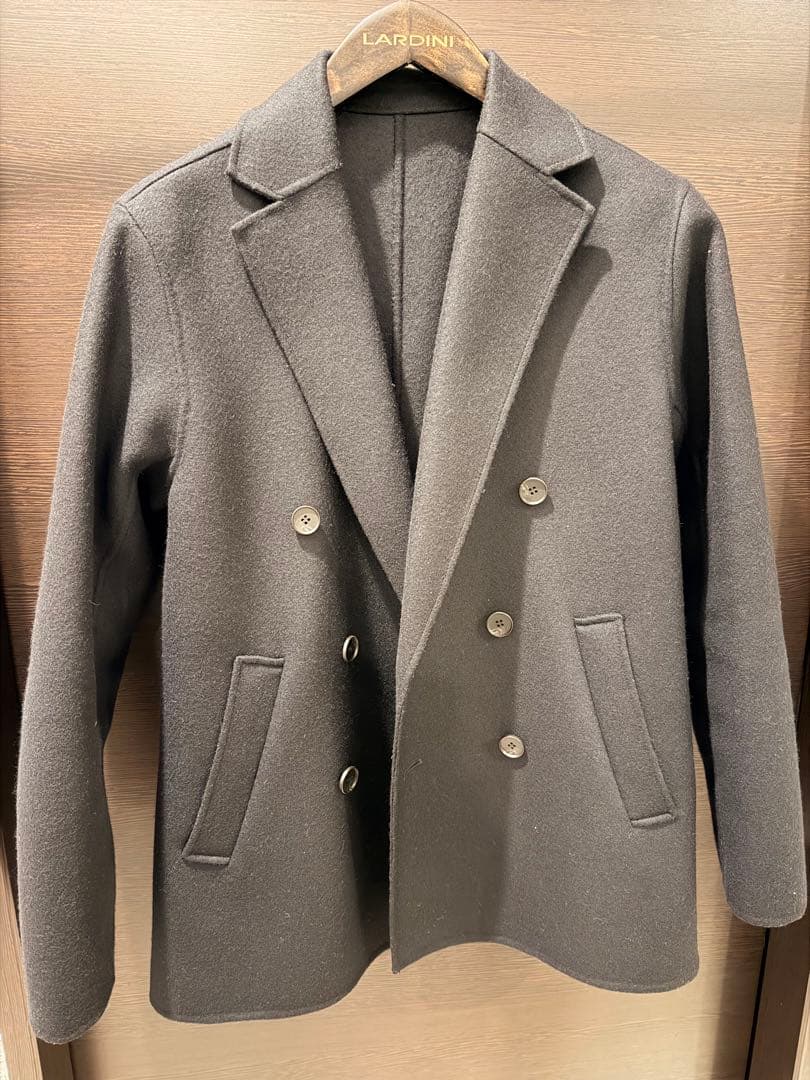 アウール　ジャッコーネ 軽やかかつスタイリッシュな〈アウール〉の新作。見た目と着心地が両立