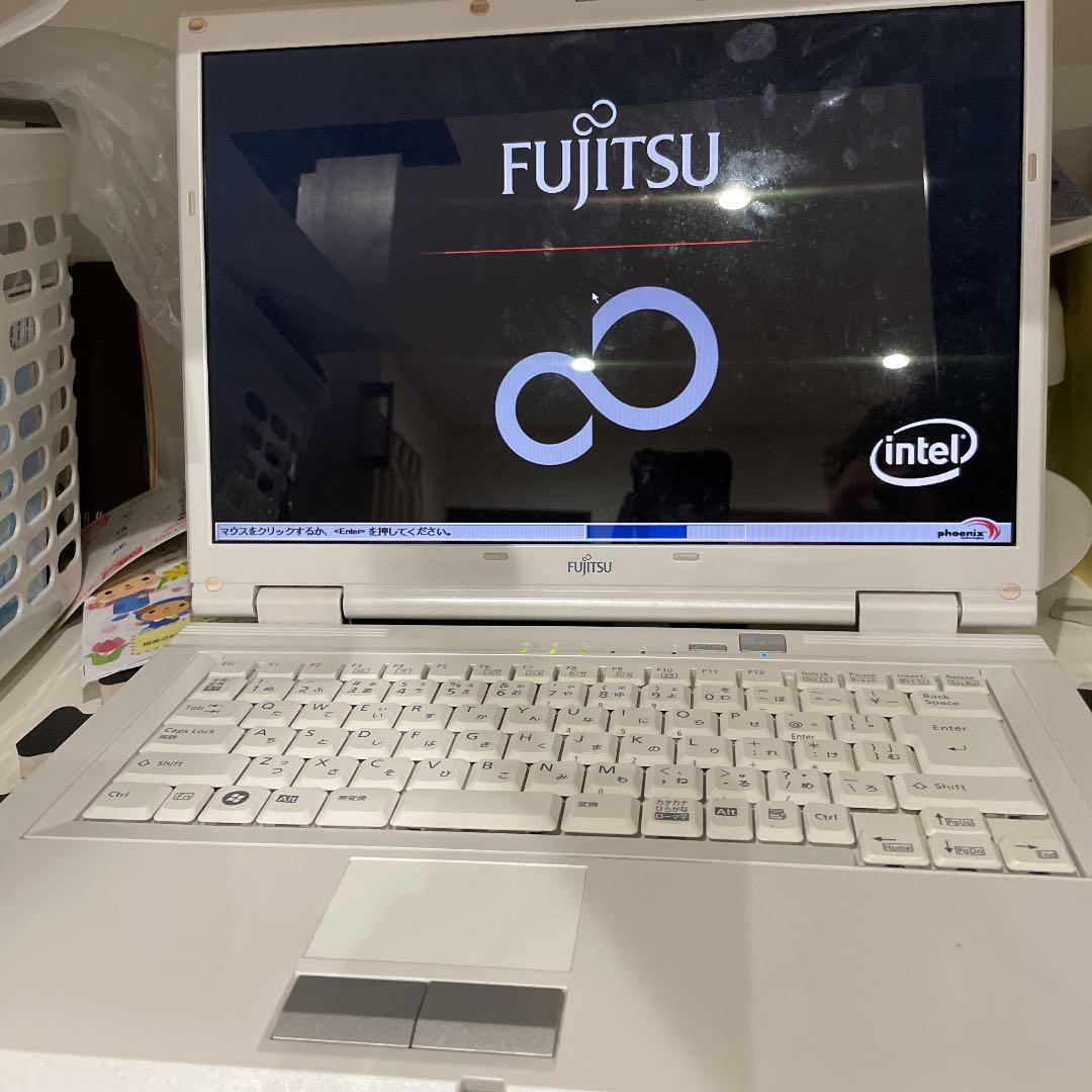 NEC ノートパソコン　白 Amazon.co.jp: NEC LAVIE ノートパソコン 14.0インチ Windows11