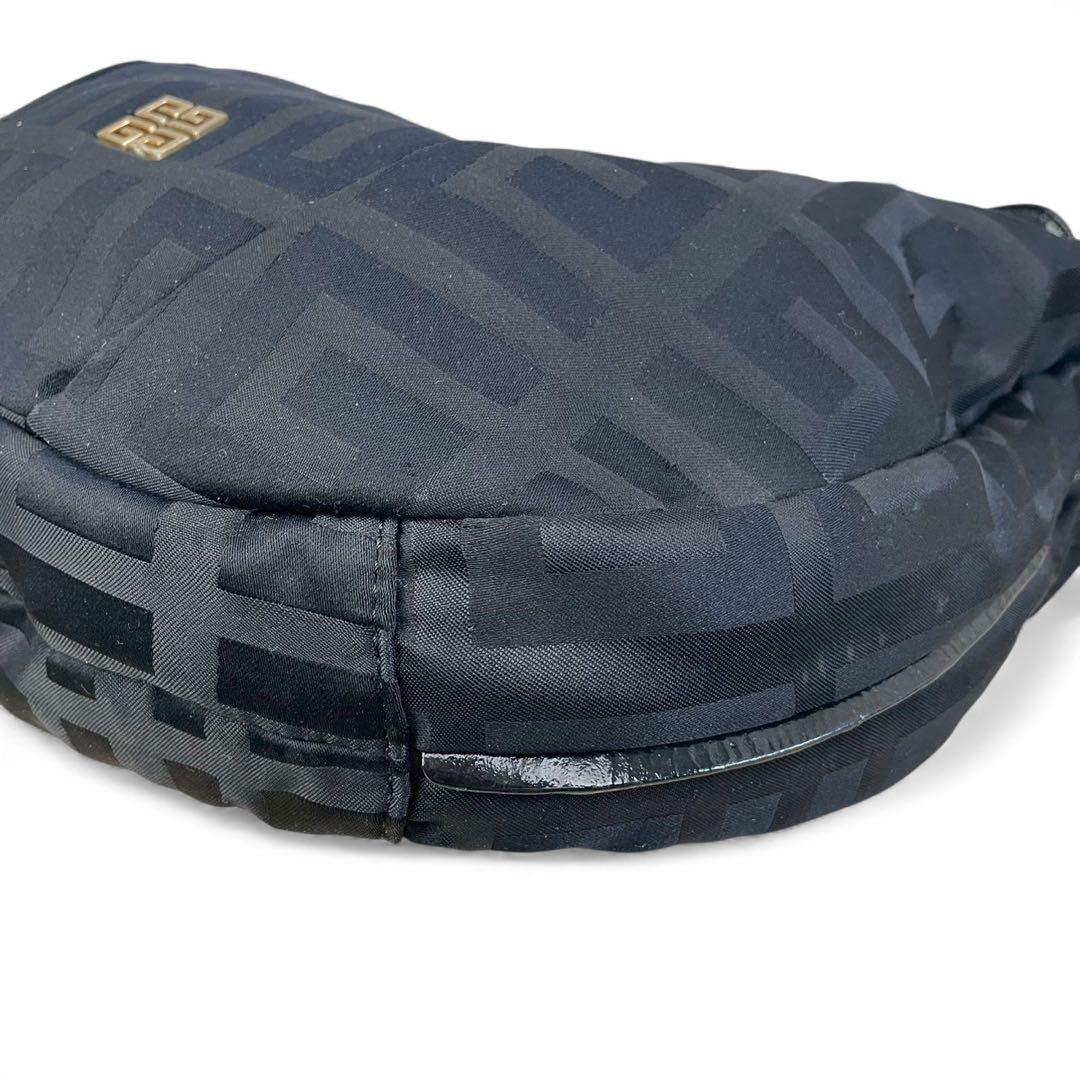 美品 ジバンシィ ワンショルダーバッグ ホーボー 4Gロゴ ナイロン