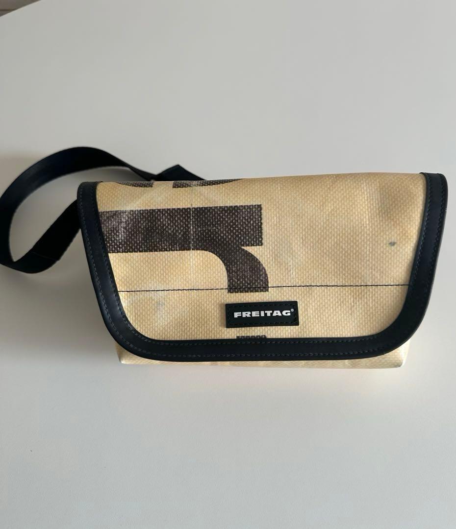 送料込】FREITAG F40 アイボリー系 - メルカリ