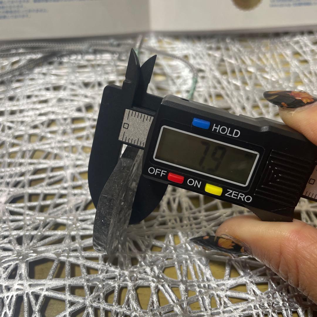 ヘイロフスキー鉱インクォーツ 不動明王彫り(国内鑑定書付き) - メルカリ