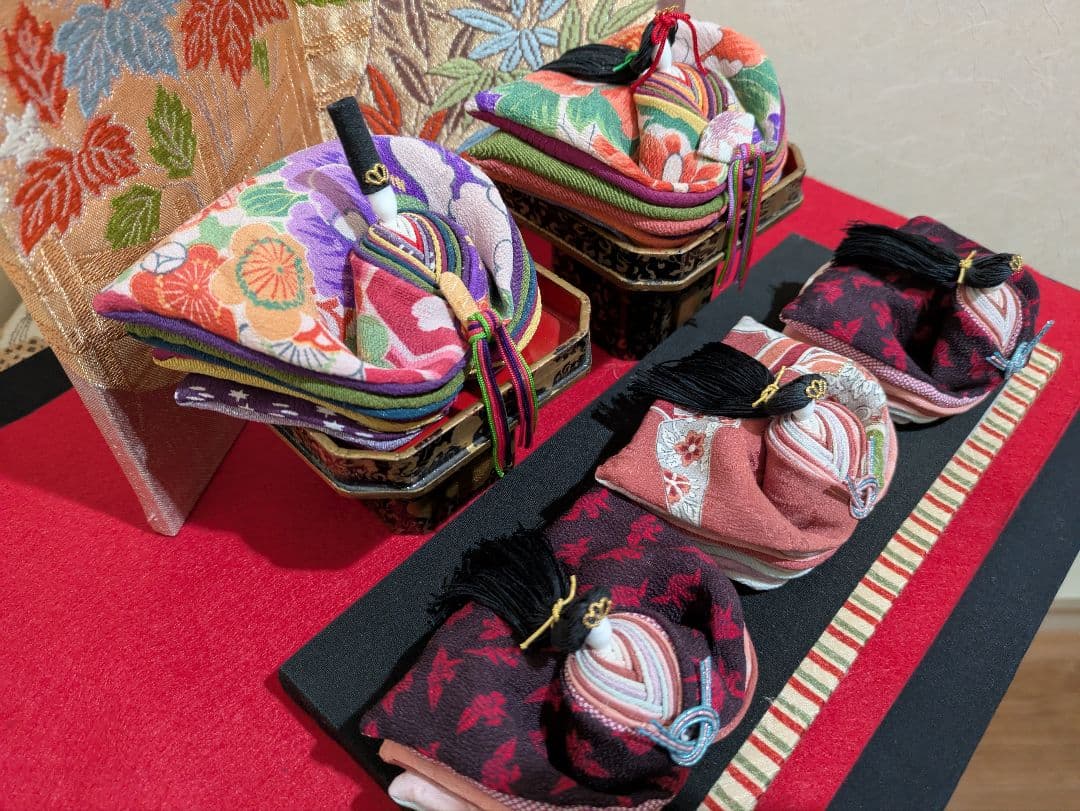 bebemilmil様専用】アンティーク縮緬の手作りお雛様三人官女付