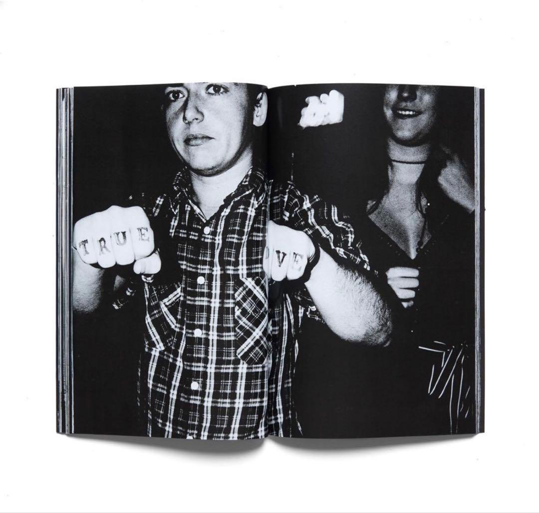 完売‼️ Living Proof Boogie 写真集 Larry Clark - メルカリ