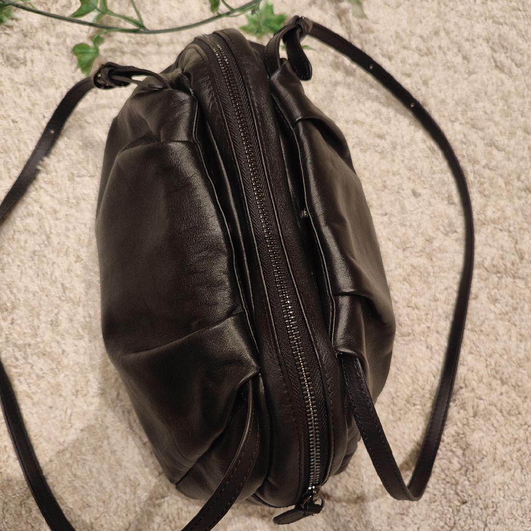 極美品✨ear PAPILLONNERイア パピヨネコロンボストンバッグ 黒 - メルカリ